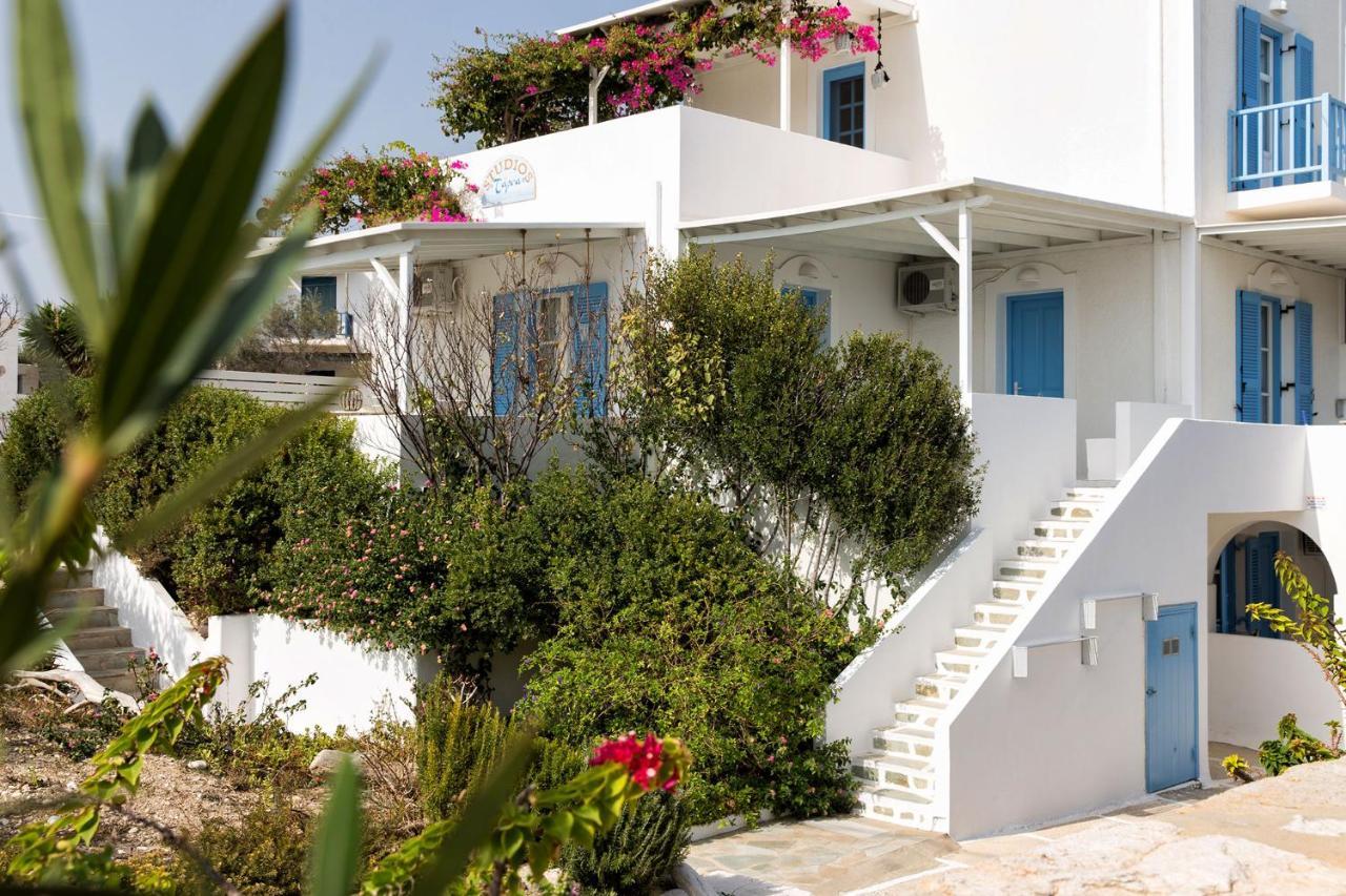 Apartments Tarsa Drios Exterior photo